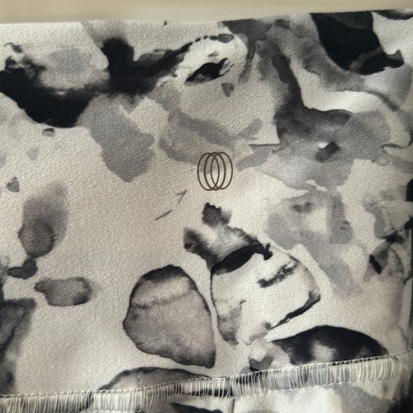 Balance Collection High Rise Leggings - Picture 5 of 7